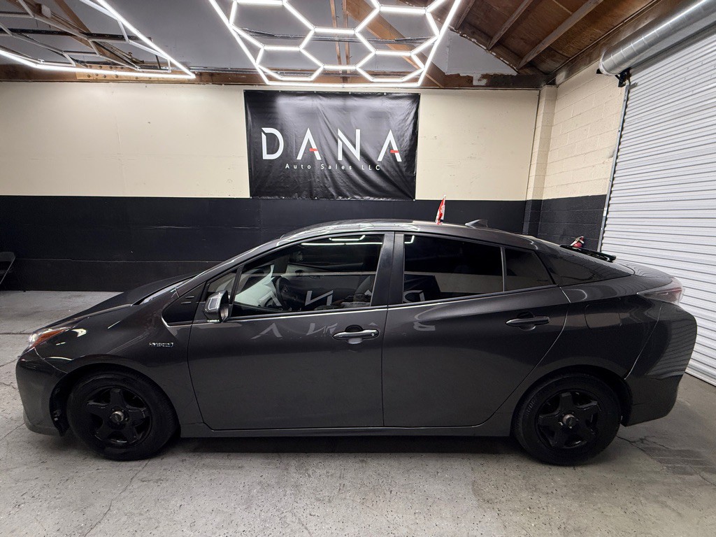 2017 Toyota Prius Image 3