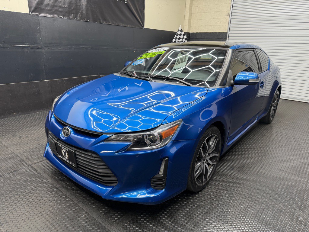2015 Scion tC Image 2