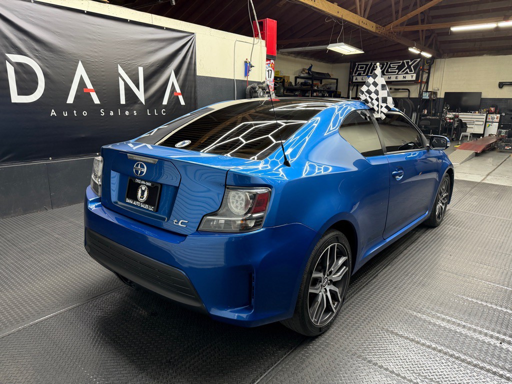 2015 Scion tC Image 5