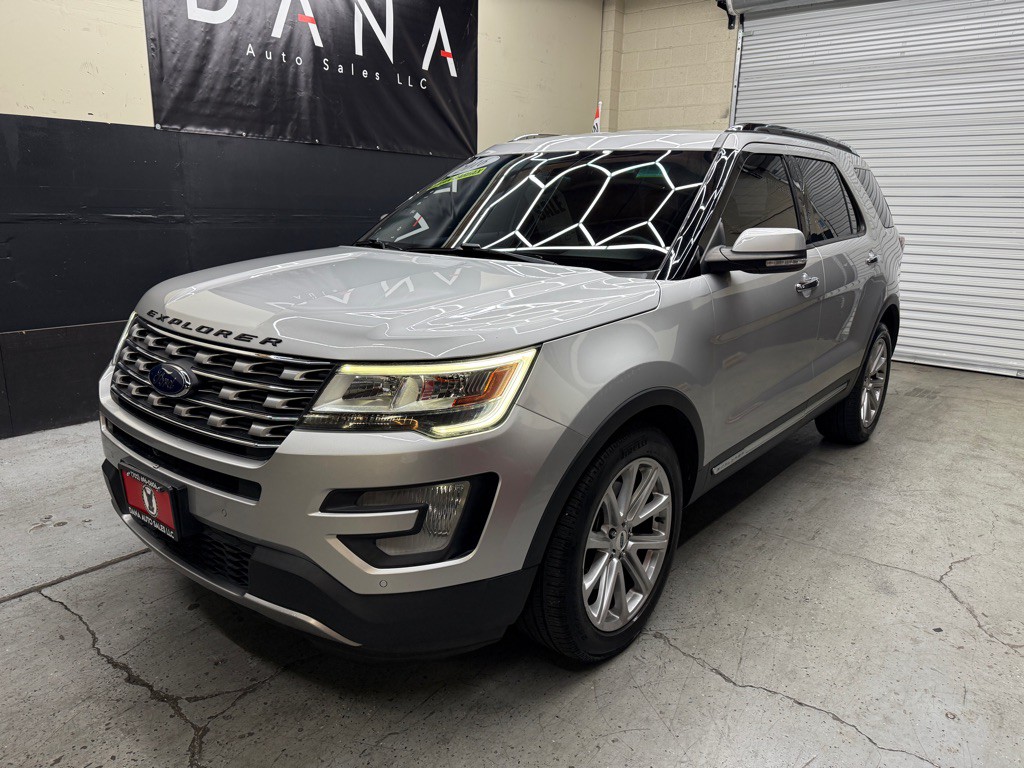 2016 Ford Explorer Image 2