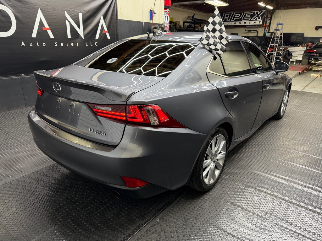 2014 Lexus IS Image 5