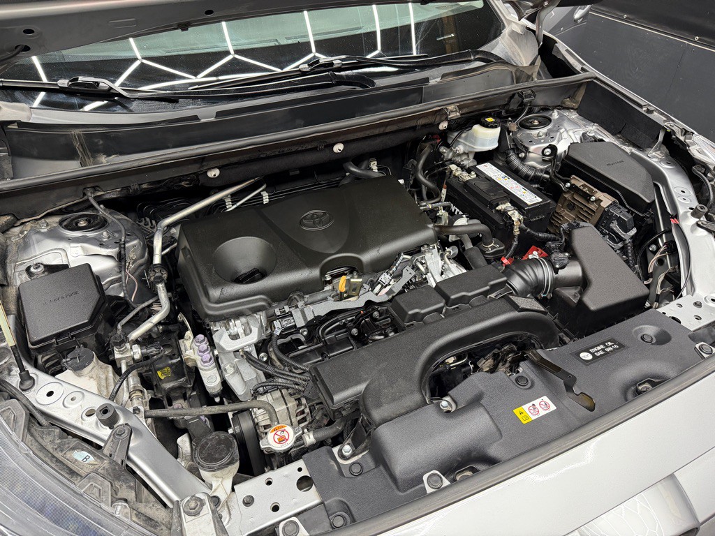 2019 Toyota Rav4 Image 9