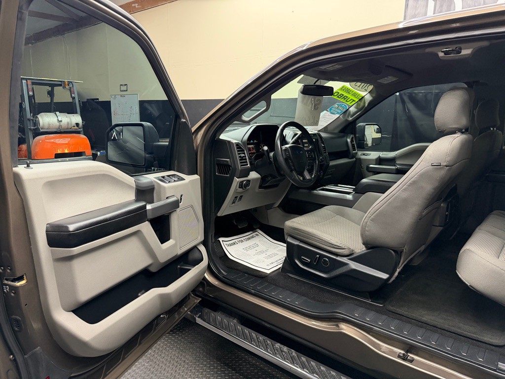 2015 Ford F-150 Image 6