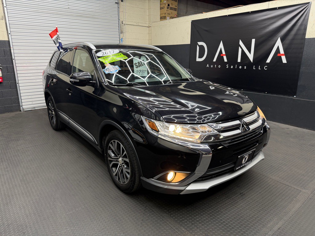 2017 Mitsubishi Outlander Image 1