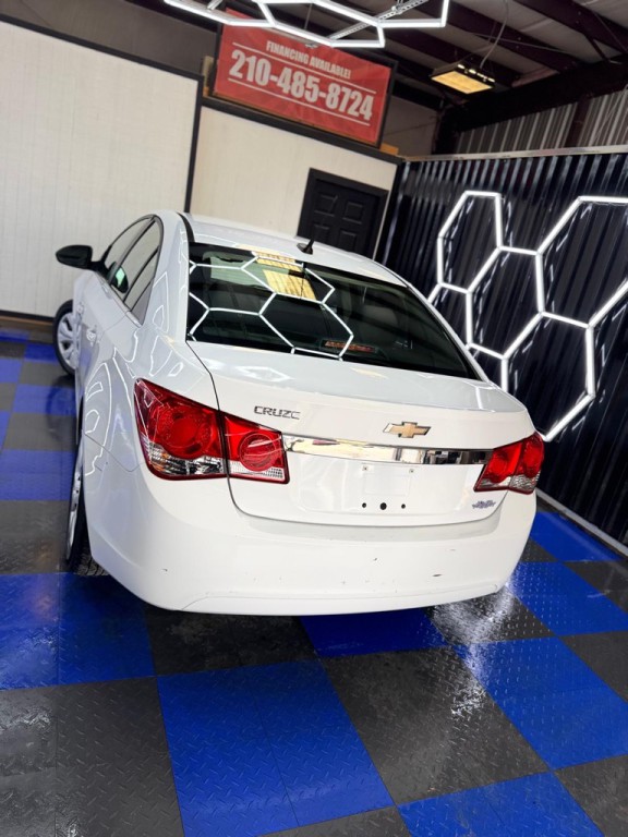 2012 Chevrolet Cruze Image 28