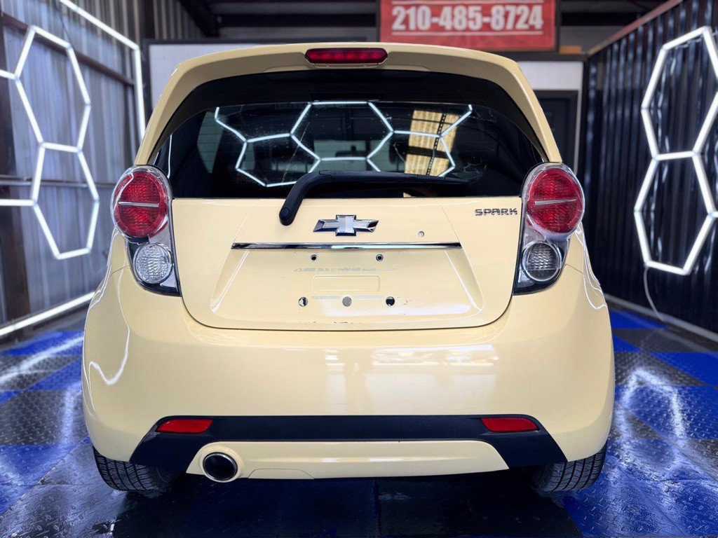 2013 Chevrolet Spark Image 30