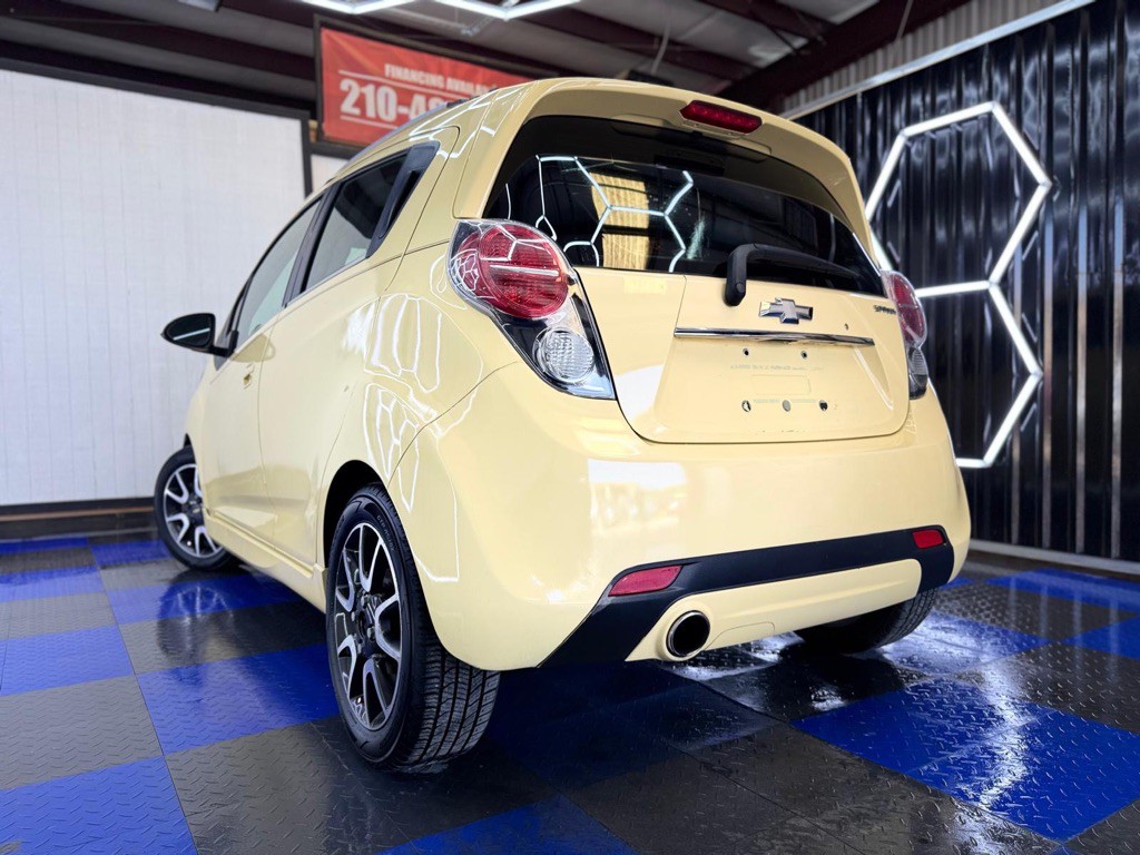 2013 Chevrolet Spark Image 32