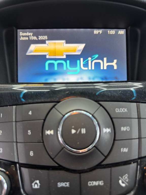 2015 Chevrolet Cruze Image 21