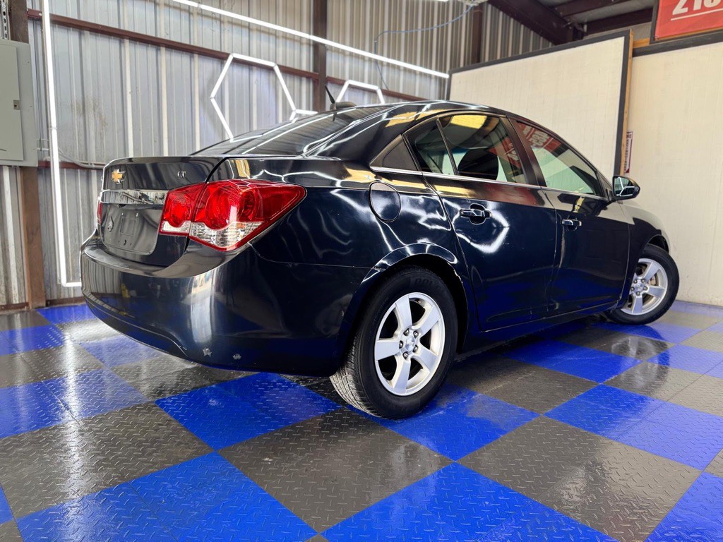 2015 Chevrolet Cruze Image 24