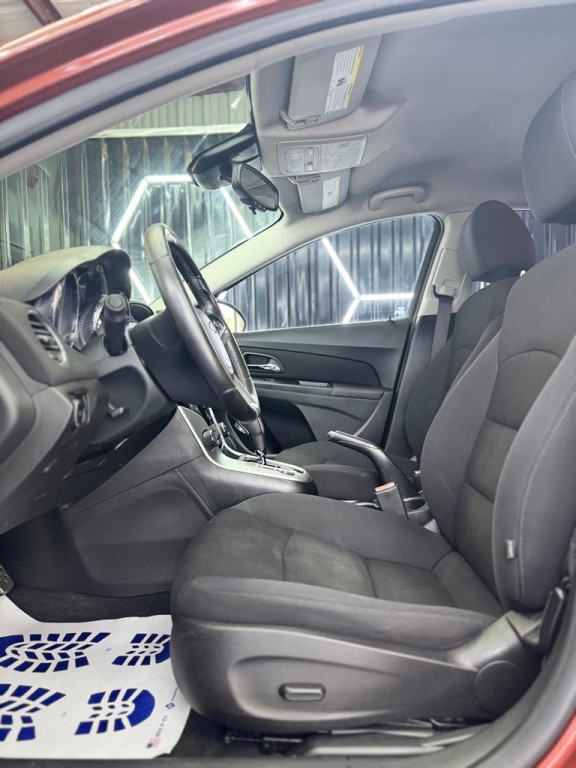 2012 Chevrolet Cruze Image 20