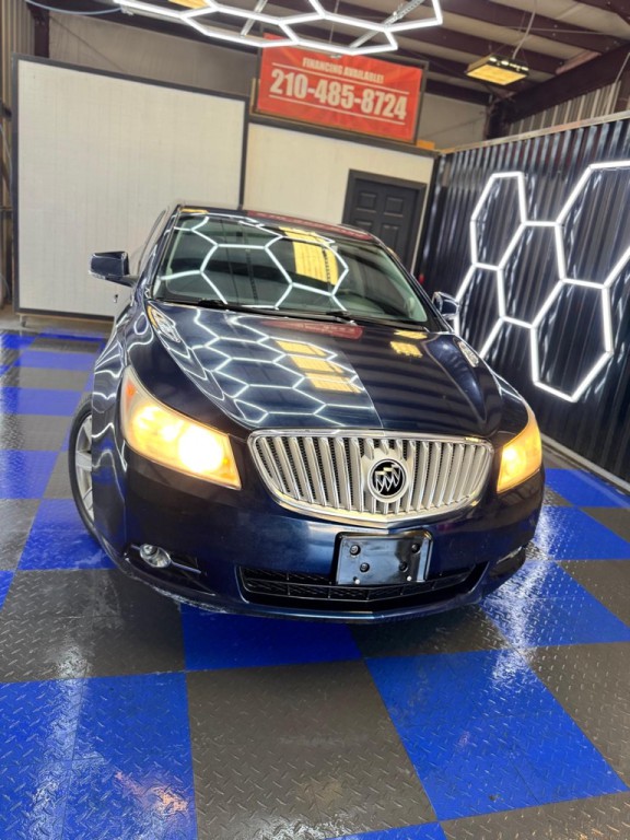 2011 Buick Lacrosse Image 5