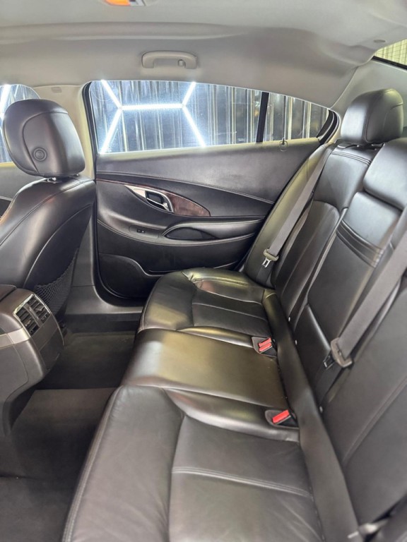 2011 Buick Lacrosse Image 15