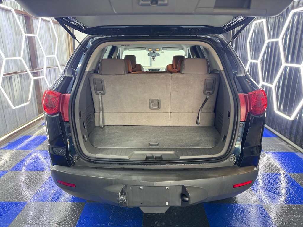 2010 Chevrolet Traverse Image 16