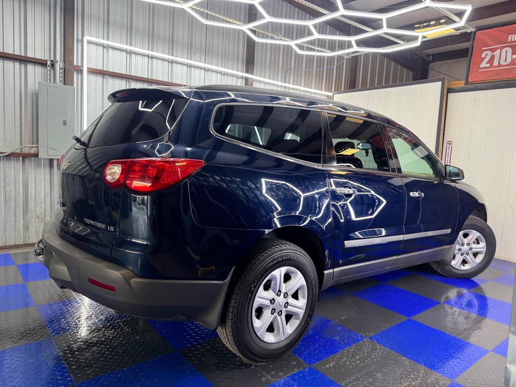 2010 Chevrolet Traverse Image 23