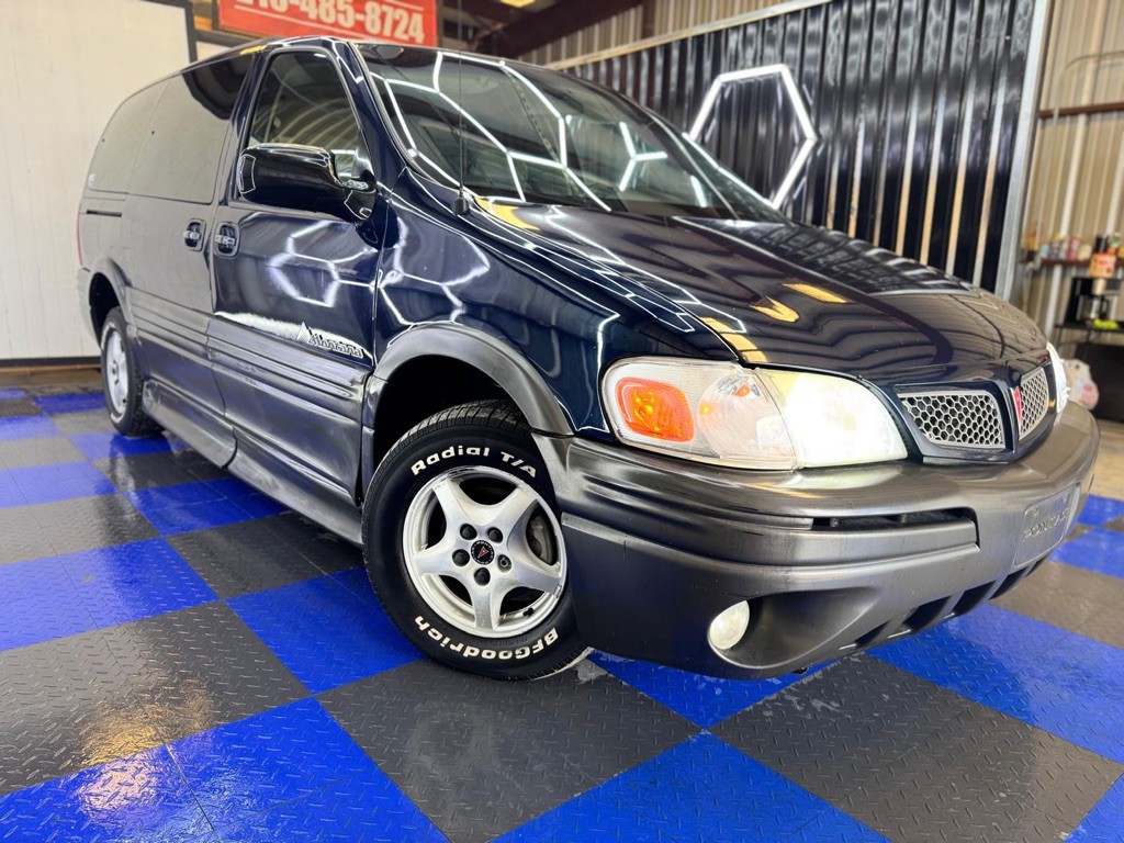 2005 Pontiac Montana Image 3