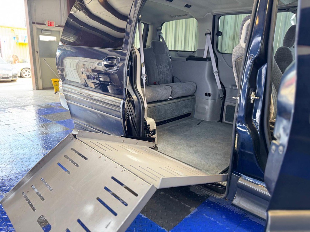 2005 Pontiac Montana Image 15