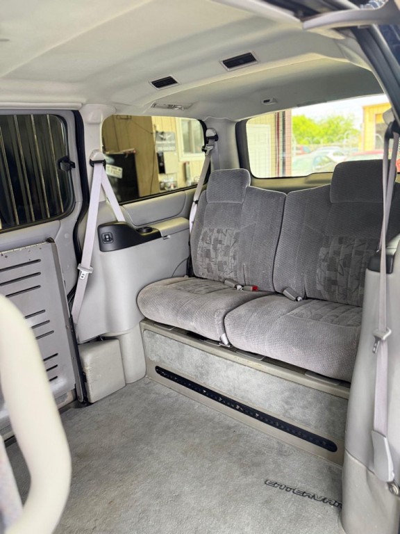 2005 Pontiac Montana Image 20