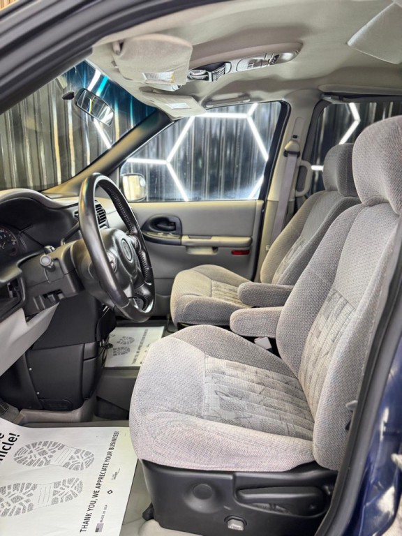 2005 Pontiac Montana Image 23