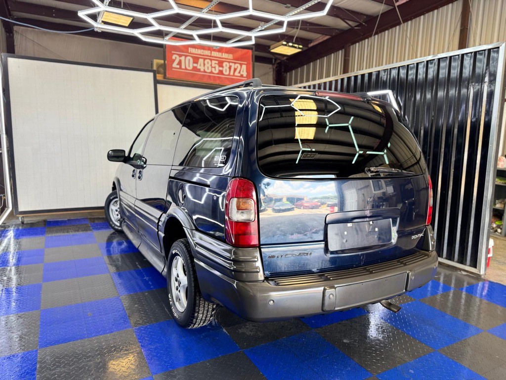 2005 Pontiac Montana Image 30