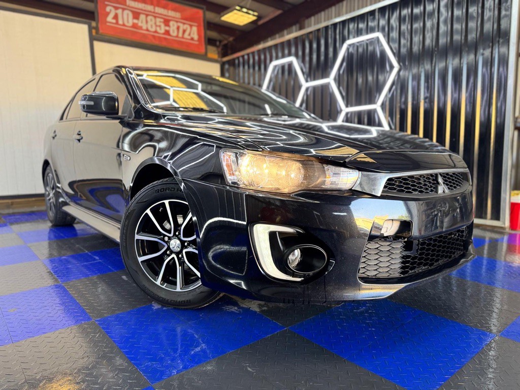2017 Mitsubishi Lancer Image 2