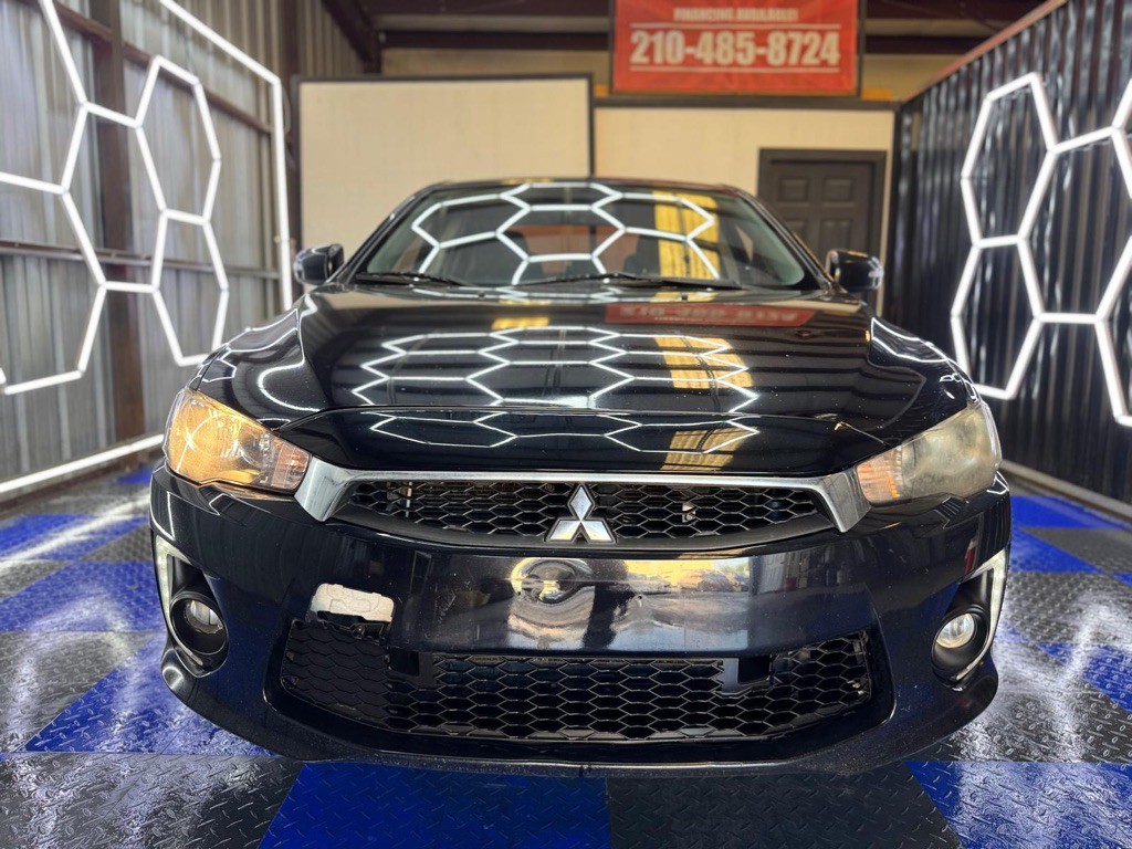 2017 Mitsubishi Lancer Image 9