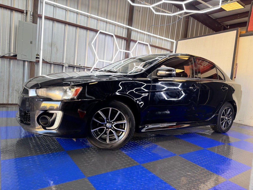 2017 Mitsubishi Lancer Image 14