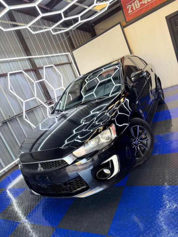 2017 Mitsubishi Lancer Image 15