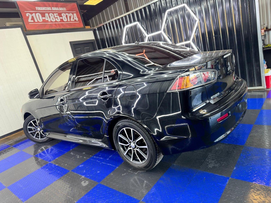 2017 Mitsubishi Lancer Image 38