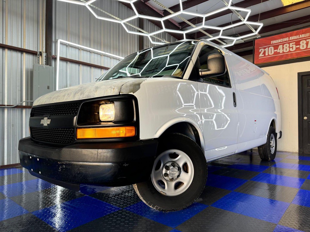 2007 Chevrolet Express Image 9