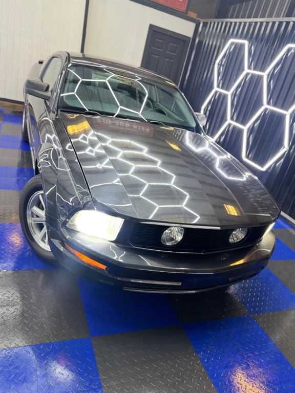 2007 Ford Mustang Image 4