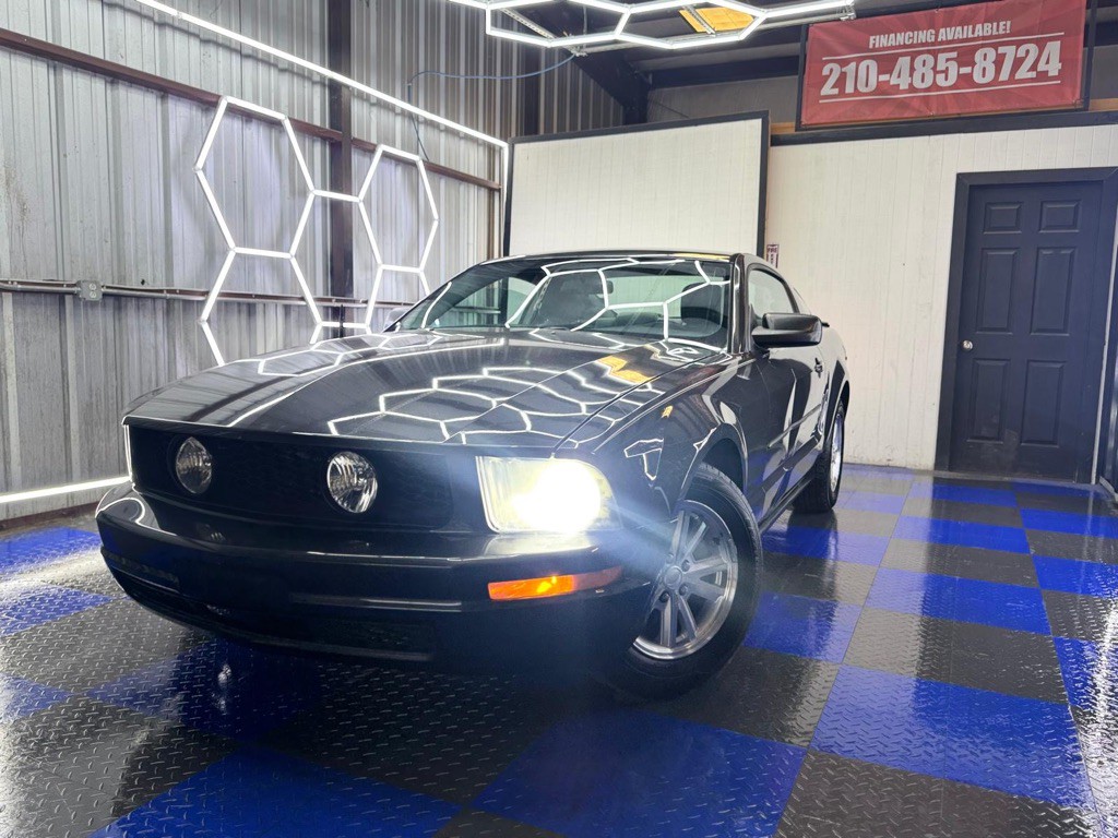 2007 Ford Mustang Image 8
