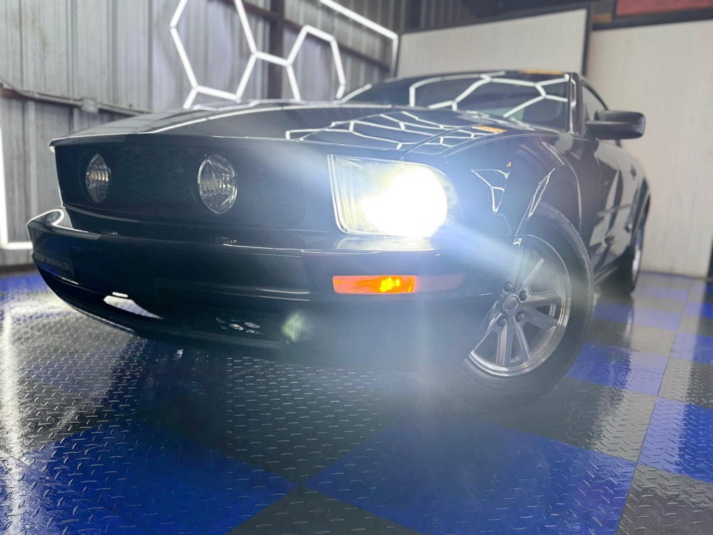 2007 Ford Mustang Image 10