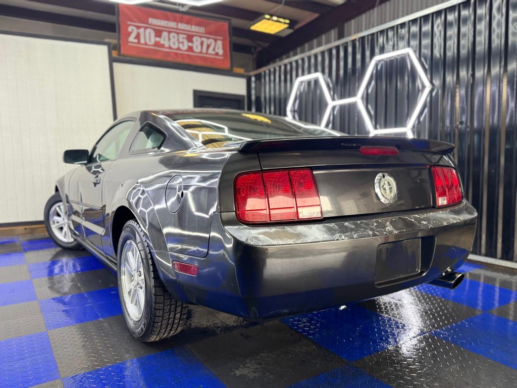 2007 Ford Mustang Image 28