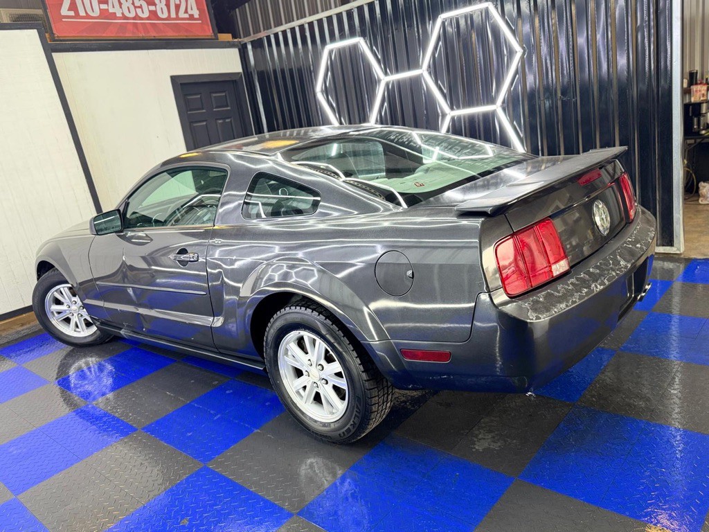 2007 Ford Mustang Image 29