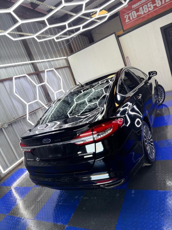 2017 Ford Fusion Image 21