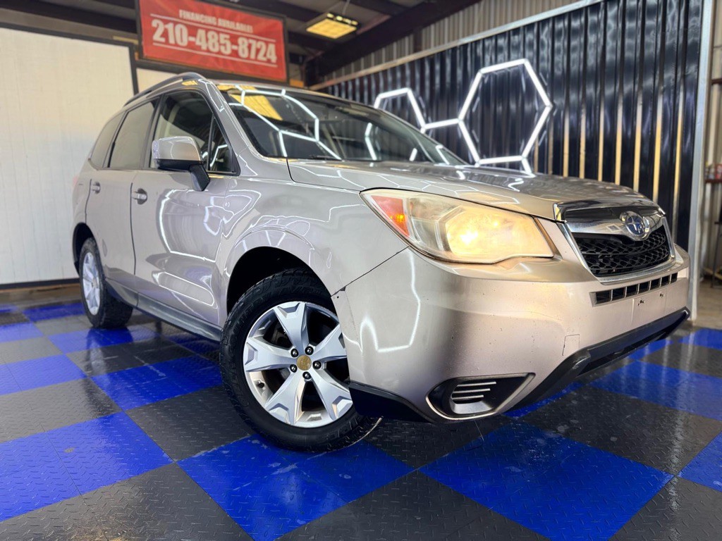 2015 Subaru Forester Image 2