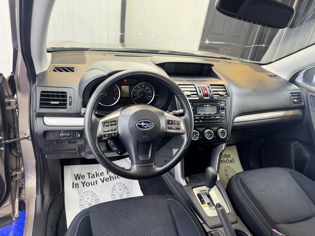 2015 Subaru Forester Image 16