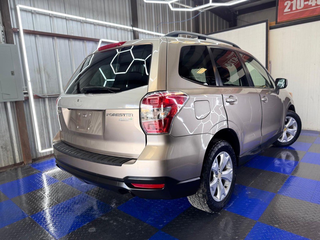 2015 Subaru Forester Image 19