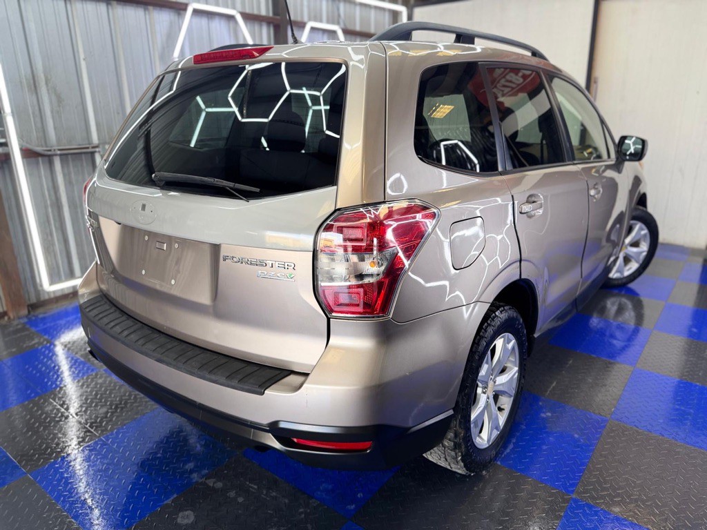 2015 Subaru Forester Image 20