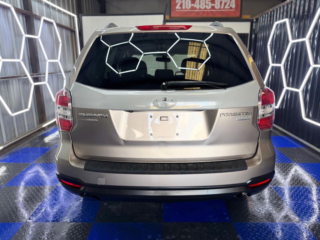 2015 Subaru Forester Image 22
