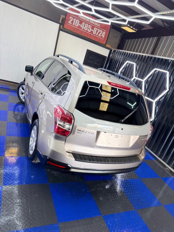 2015 Subaru Forester Image 24
