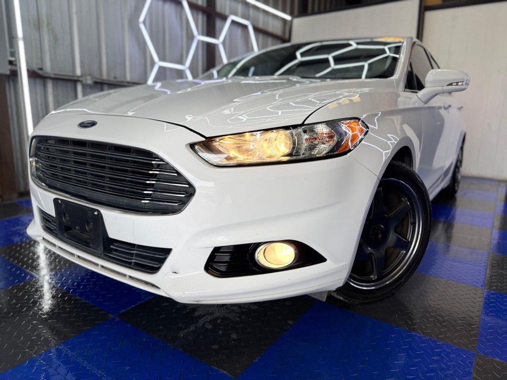 2015 Ford Fusion Image 10