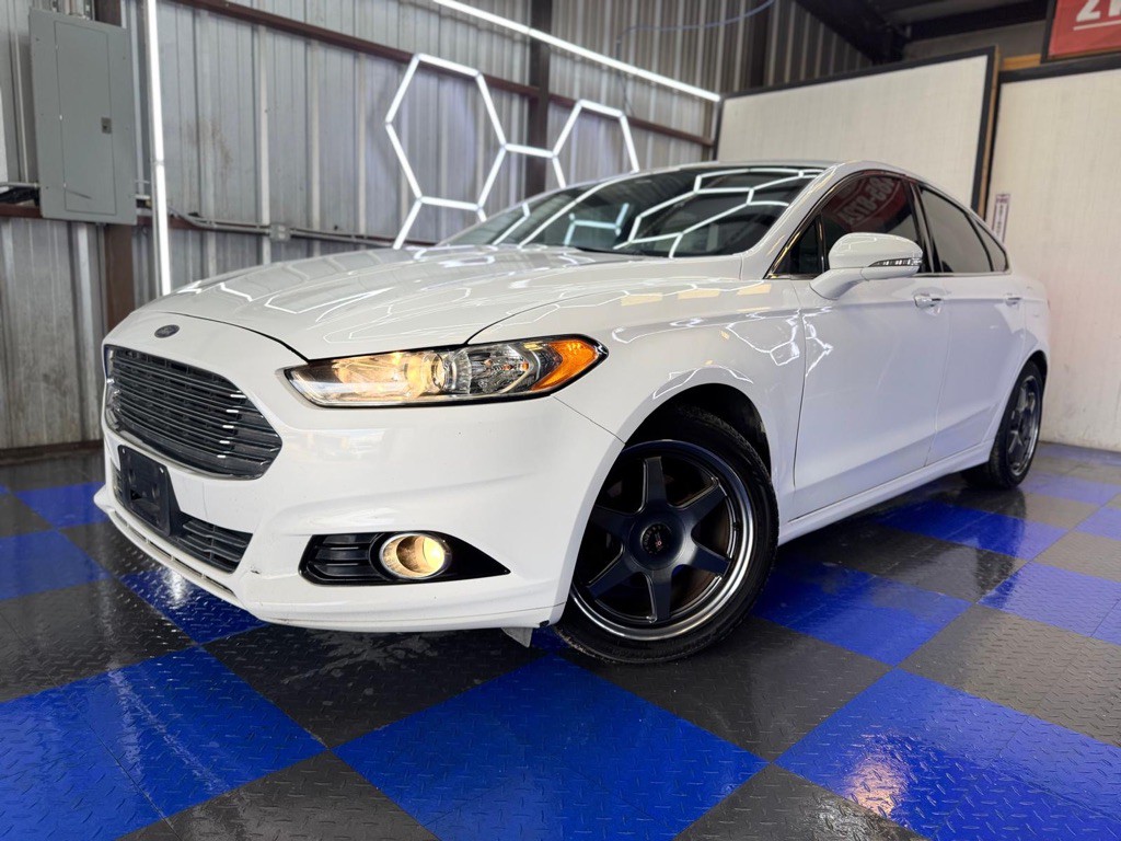 2015 Ford Fusion Image 12