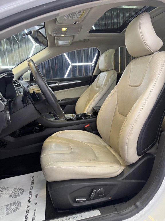 2015 Ford Fusion Image 18
