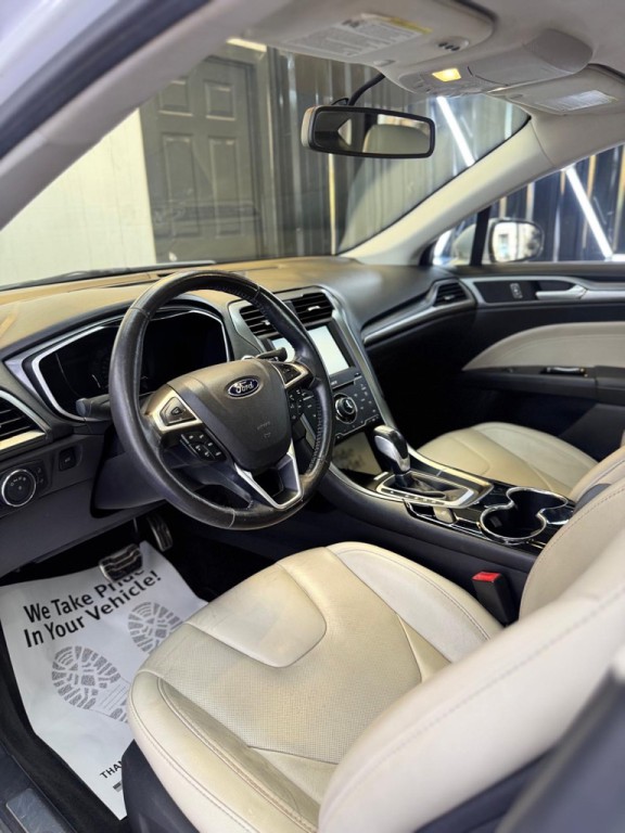 2015 Ford Fusion Image 19