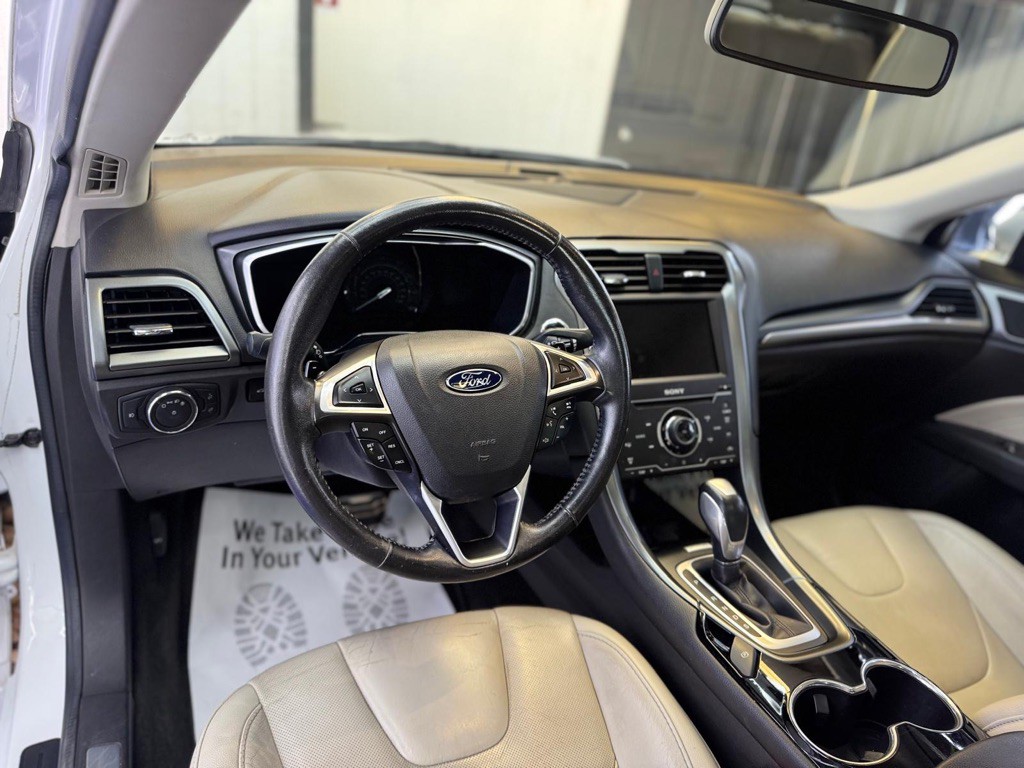2015 Ford Fusion Image 22