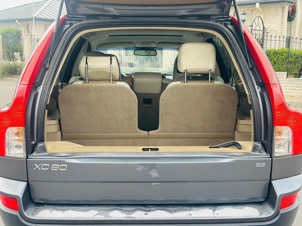 2007 Volvo XC90 Image 13