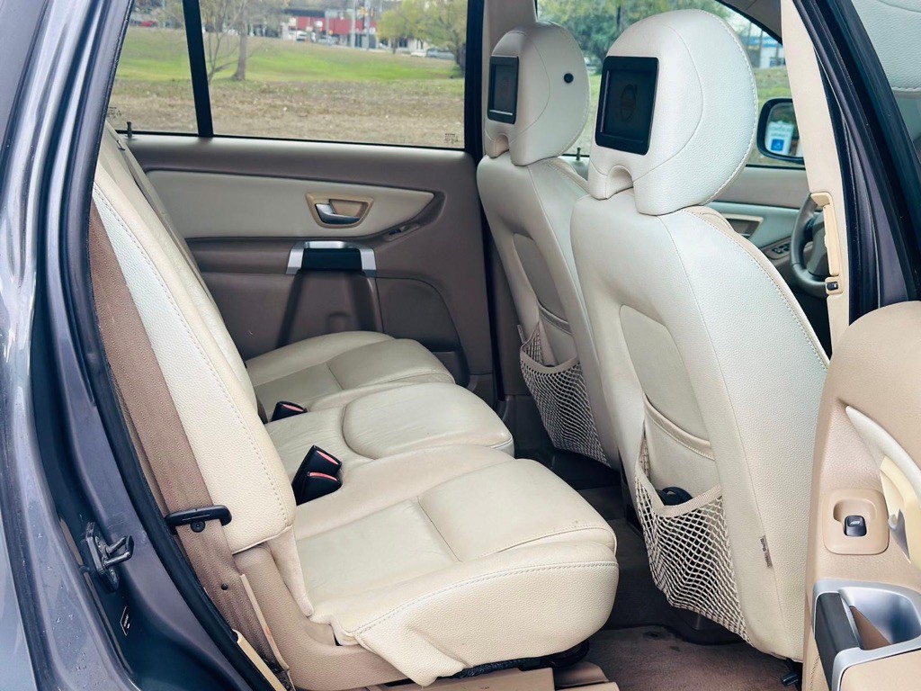 2007 Volvo XC90 Image 14