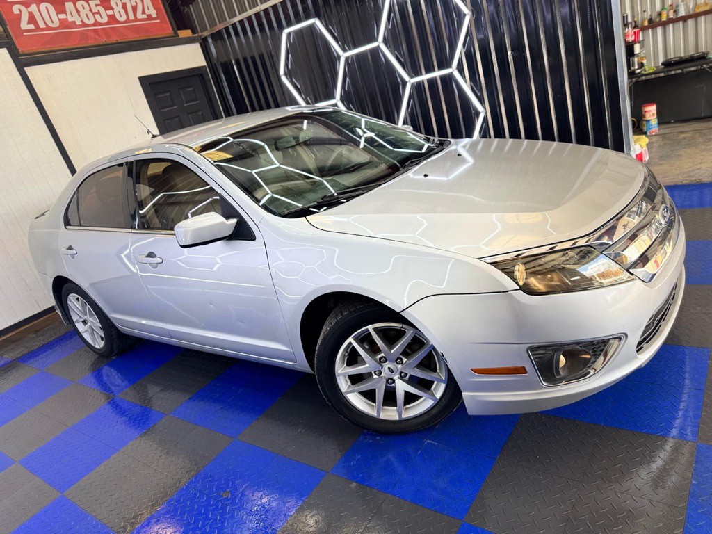 2012 Ford Fusion Image 2