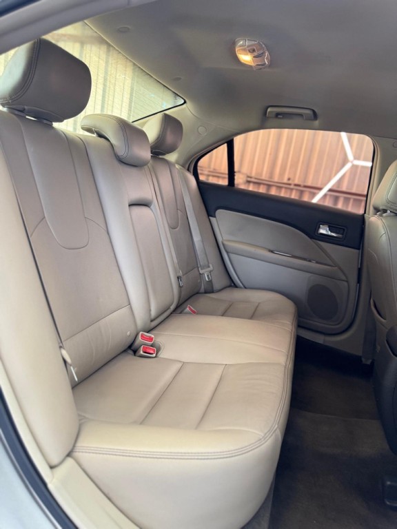 2012 Ford Fusion Image 18
